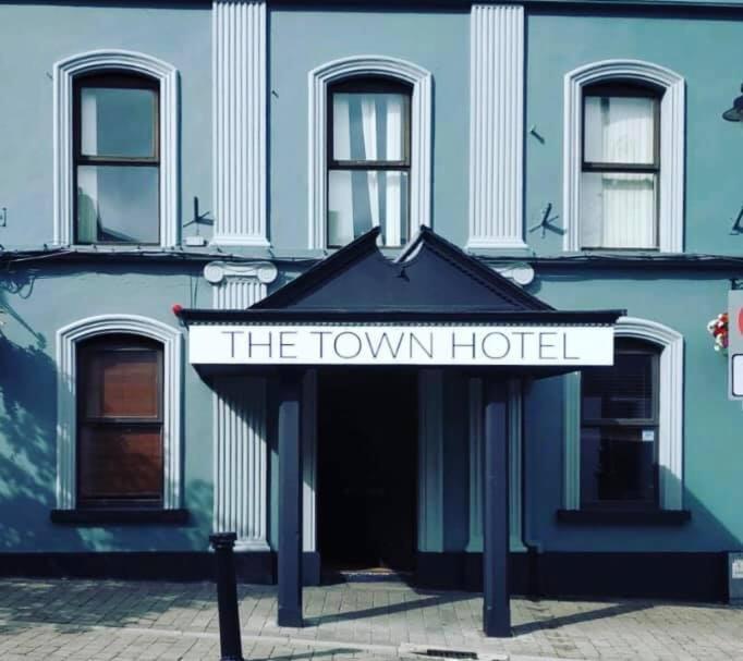The Town Hotel 2*